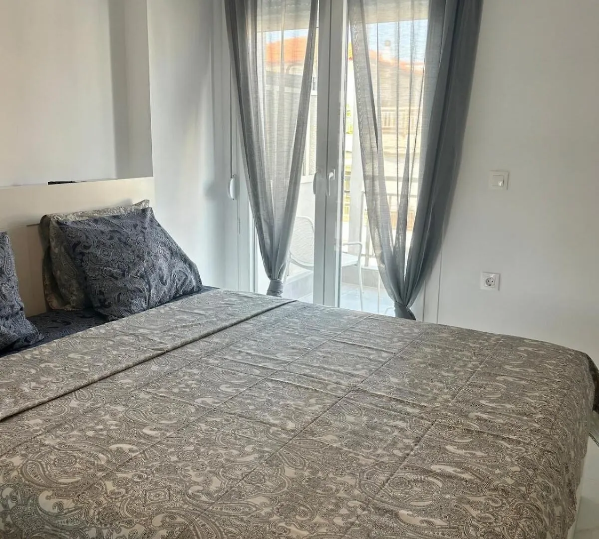 ! Velar Apartment ! Peraía